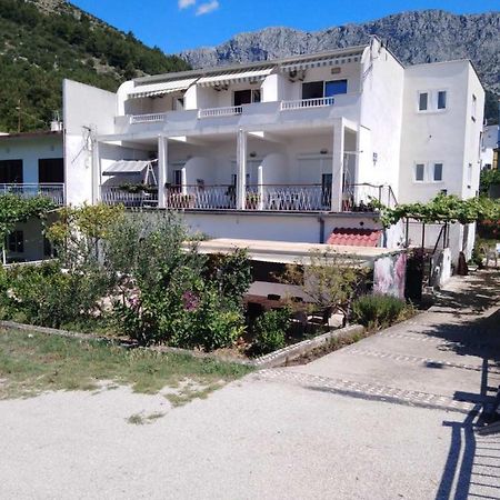Apartments Melly Zaostrog Luaran gambar